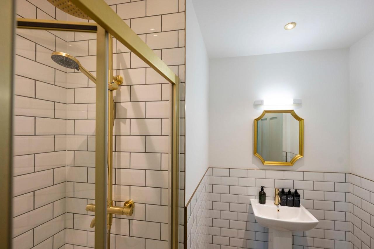 The Flower Pot Hotel - Room 1 - Super King Henley-on-Thames Bagian luar foto